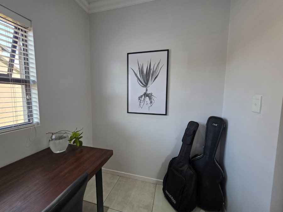 3 Bedroom Property for Sale in Melodie North West
